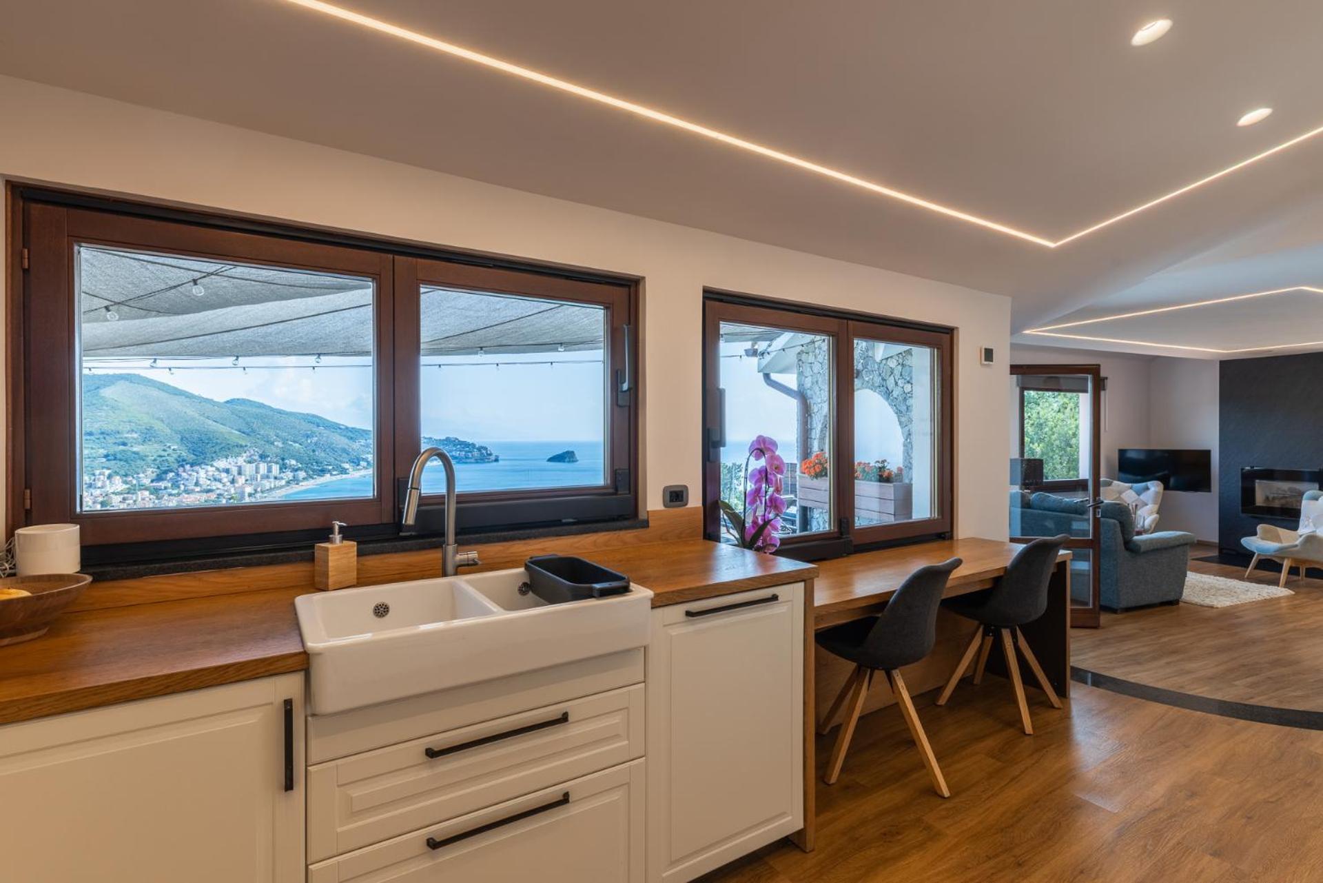 Spettacolare Vista Isola Terrazza E Idromassaggio Villa Noli Eksteriør bilde